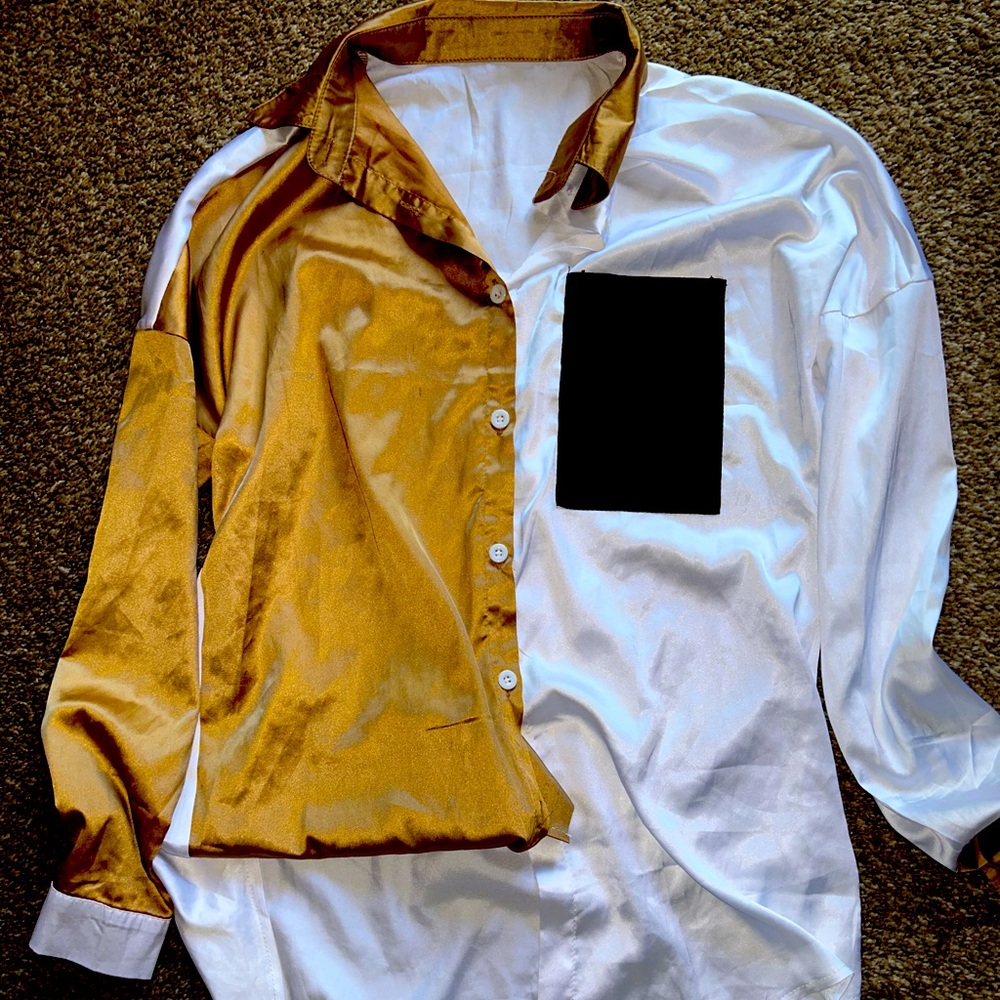 Silk gold and white blouse ⭐️